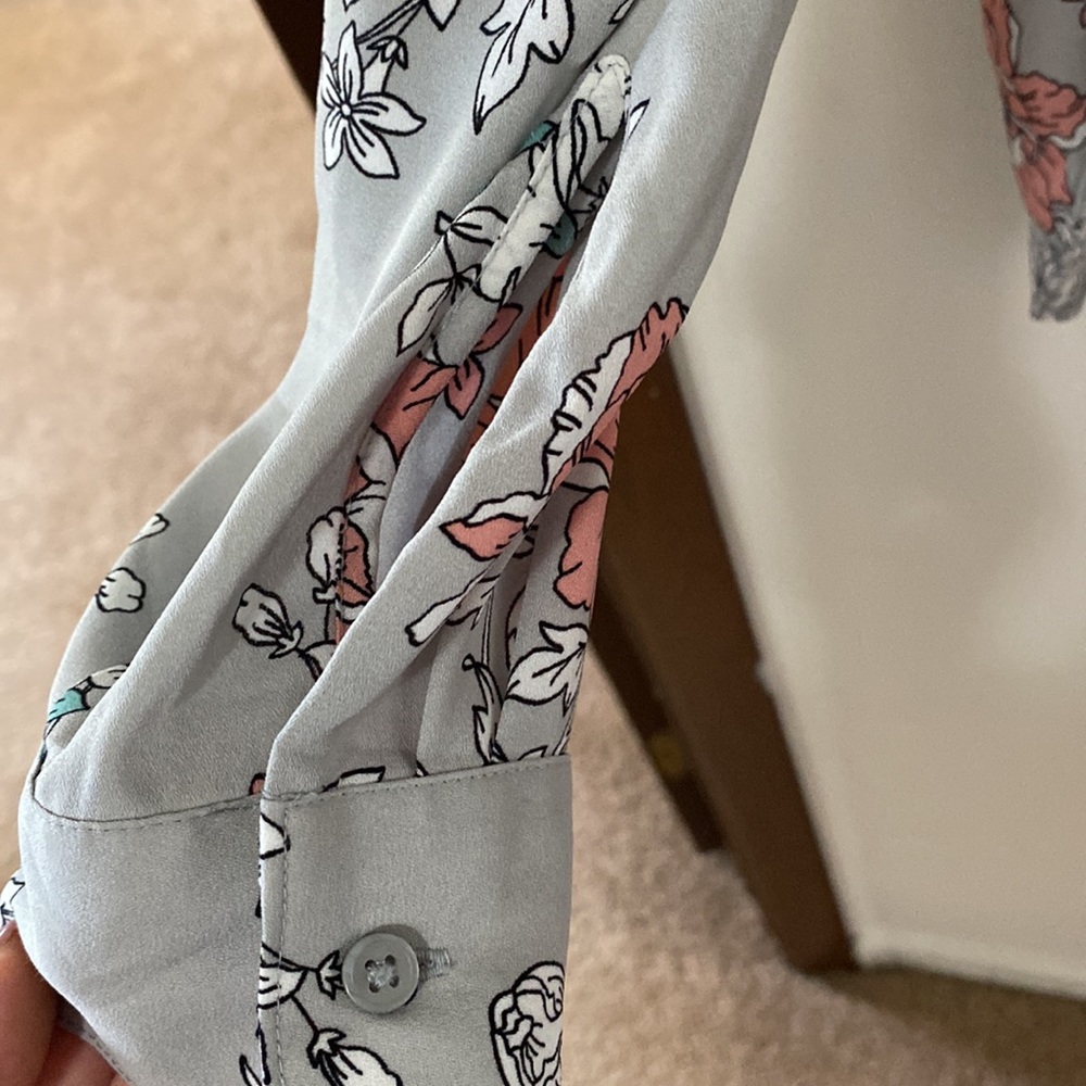 Loft Floral Blouse - Picture 4 of 5